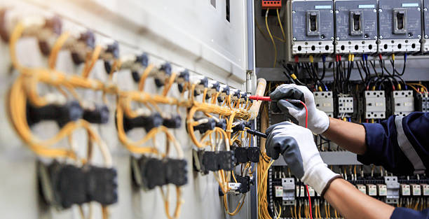 Professional Electrician technician working in Louisville, IL